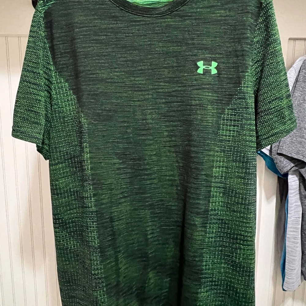 Under Armour Men's Dark Green Athletic HeatGear XL Tee